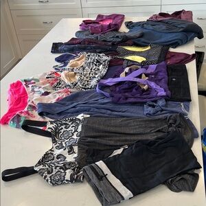 Lululemon Athletica LOT 17 PCS Black TOPS LEGGINGS SWEATERS